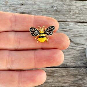 Bee Brooch Pin